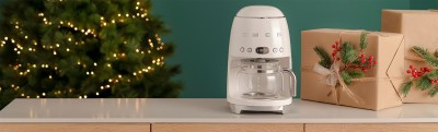 Cafetiera SMEG, crem - DCF02CREU