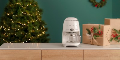 Cafetiera SMEG, crem - DCF02CREU