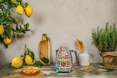 Fierbator Smeg, editie speciala - KLF03DGEU
